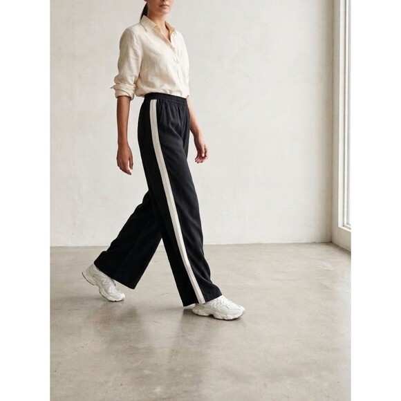 Anthropologie Pants - Willow & Clay Black Wide Leg Side Stripe Tencel Track Pants size M